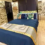 Romantic Stone With Amazing View Of And Oleandra Ferienhaus Laglio