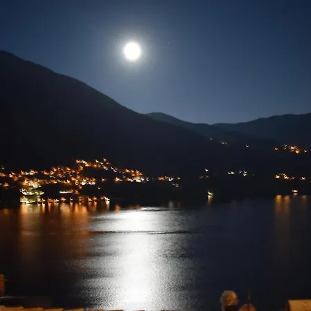Romantic Stone With Amazing View Of And Oleandra Ferienhaus