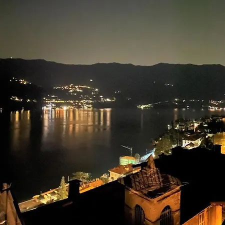 Romantic Stone With Amazing View Of And Oleandra Hébergement de vacances Laglio