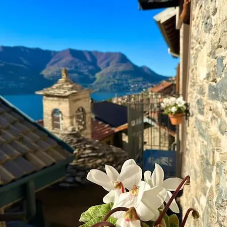 Romantic Stone With Amazing View Of And Oleandra Hébergement de vacances