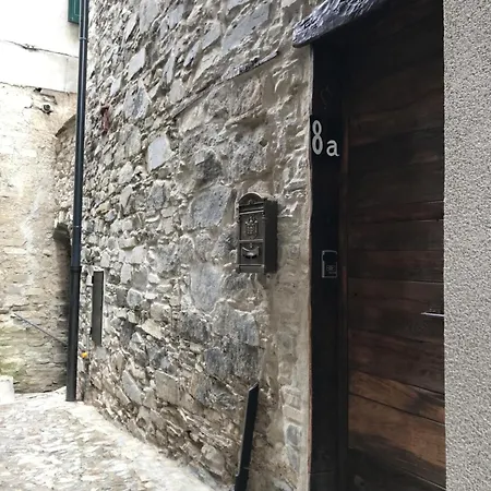 Vakantiehuis Romantic Stone With Amazing View Of And Oleandra