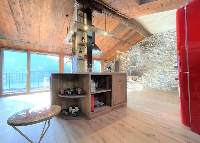 Romantic Stone With Amazing View Of And Oleandra * Laglio