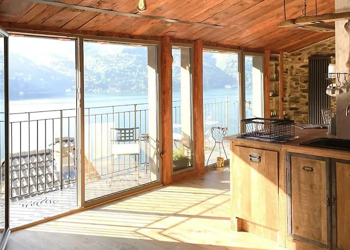 Romantic Stone With Amazing View Of And Oleandra * Laglio