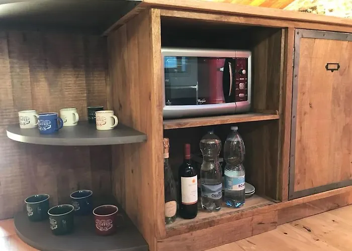 Romantic Stone With Amazing View Of And Oleandra * Laglio