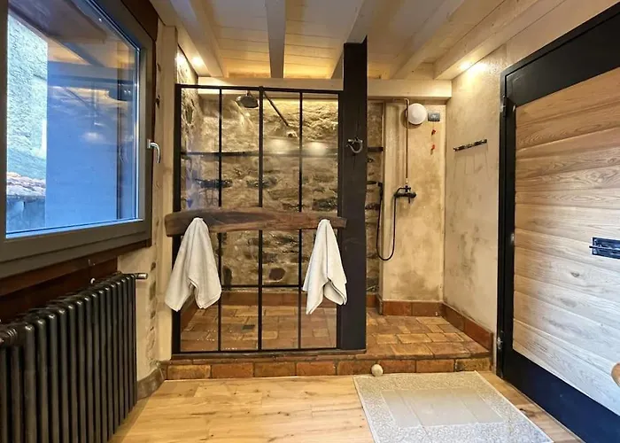 Holiday home Romantic Stone With Amazing View Of And Oleandra