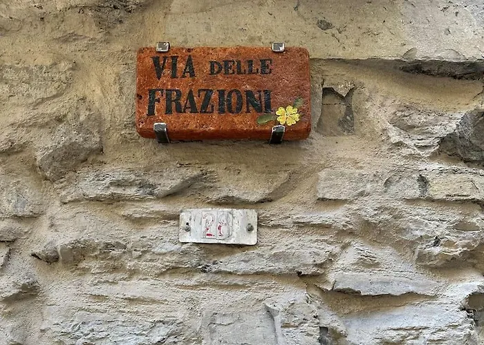 Romantic Stone With Amazing View Of And Oleandra * Laglio