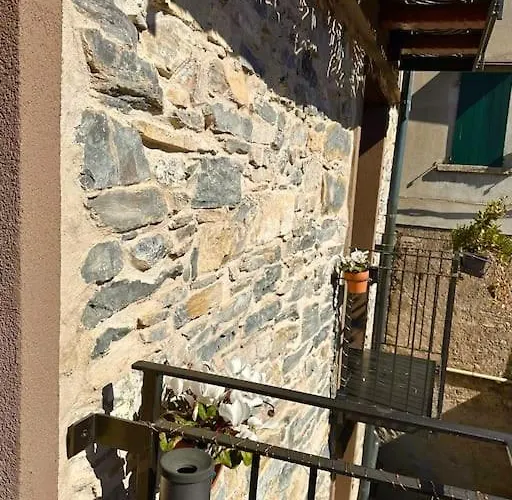 Romantic Stone With Amazing View Of And Oleandra * Laglio