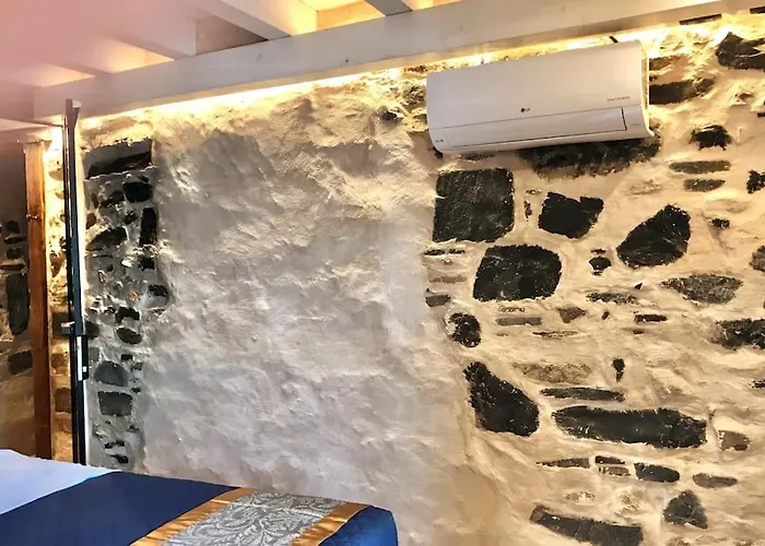 Romantic Stone With Amazing View Of And Oleandra Laglio