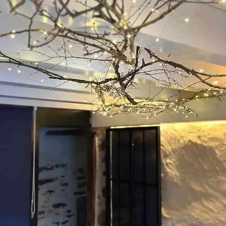 Romantic Stone With Amazing View Of And Oleandra * لاليو