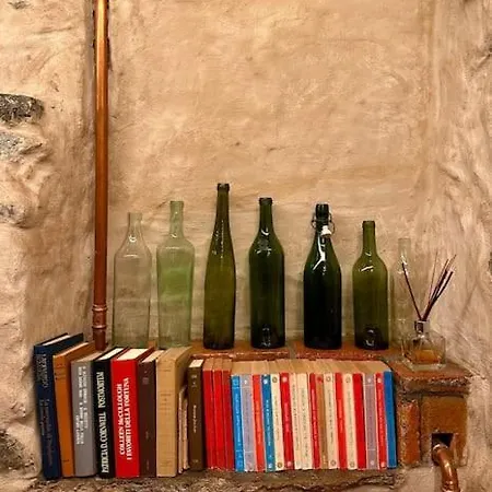 Prázdninový dům Romantic Stone With Amazing View Of And Oleandra Laglio