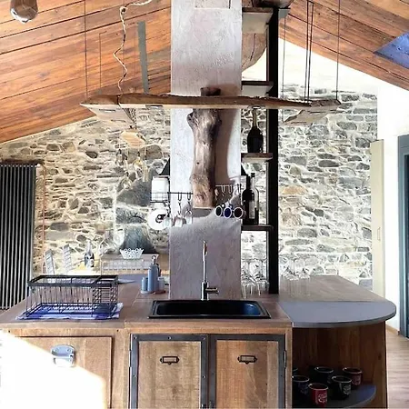 Romantic Stone With Amazing View Of And Oleandra Сasa de vacaciones *