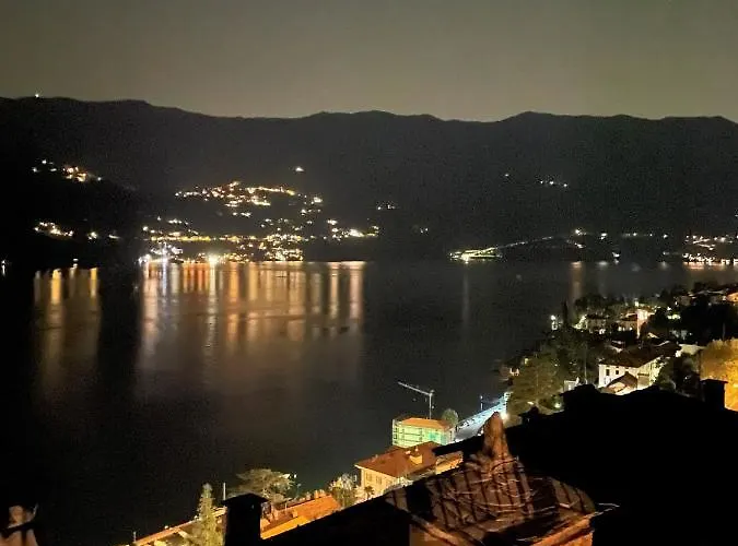 Romantic Stone With Amazing View Of And Oleandra Semesterbostad Laglio
